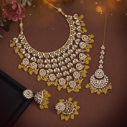 Golden Radiance Kundan Jewelry Set