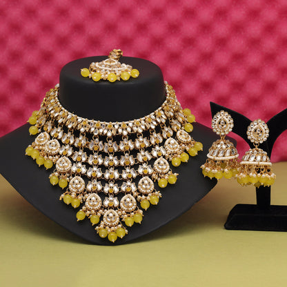 Golden Radiance Kundan Jewelry Set