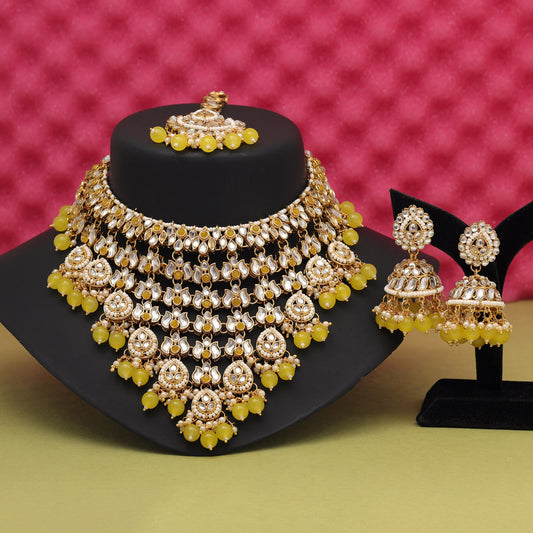 Golden Radiance Kundan Jewelry Set